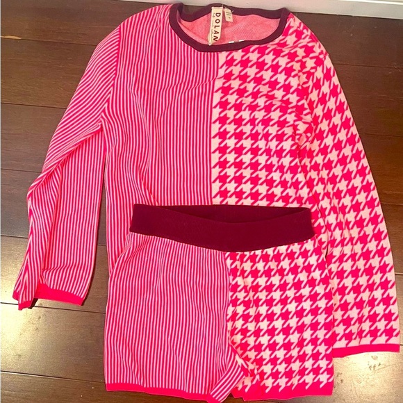 nwt dolan Pink & cranberry stripe  Houndstooth sweater lounge Set xs - Picture 1 of 12